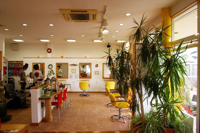 DIY好きなオーナーの美容院