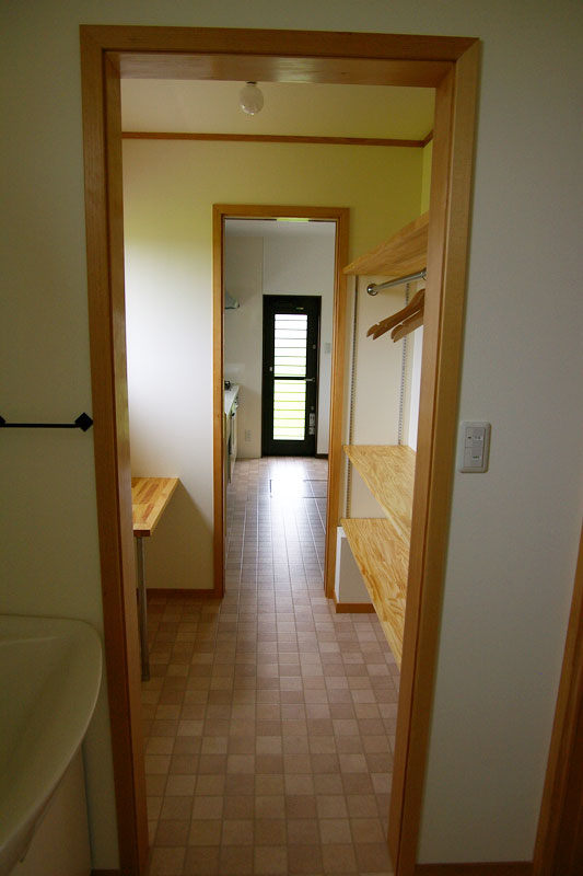 DIYで漆喰を塗った家