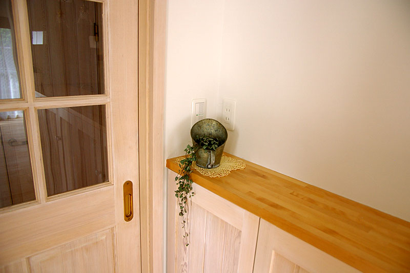 ロフト収納のあるコンパクトハウス