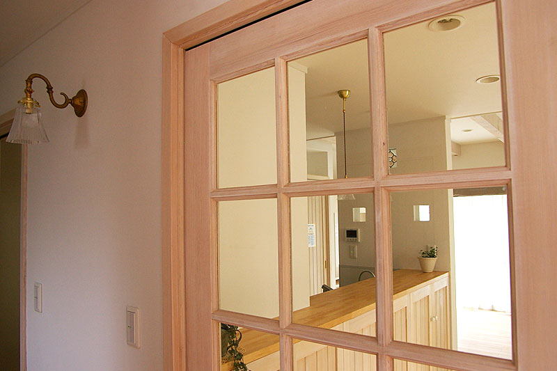 ロフト収納のあるコンパクトハウス