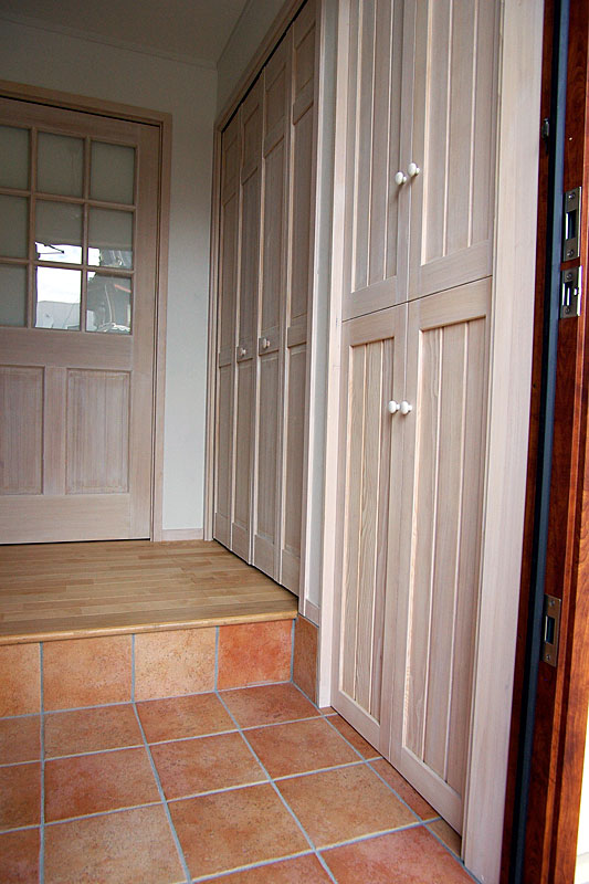 ロフト収納のあるコンパクトハウス