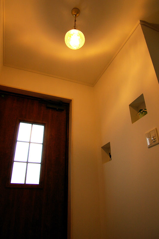 ロフト収納のあるコンパクトハウス