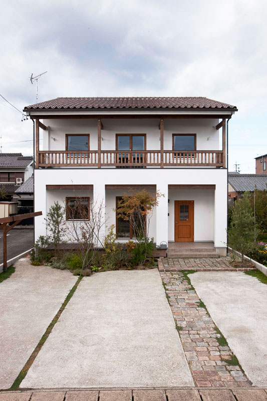 素材にこだわる大人ナチュラルな家