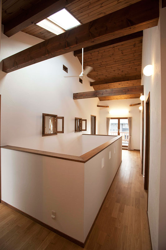 素材にこだわる大人ナチュラルな家