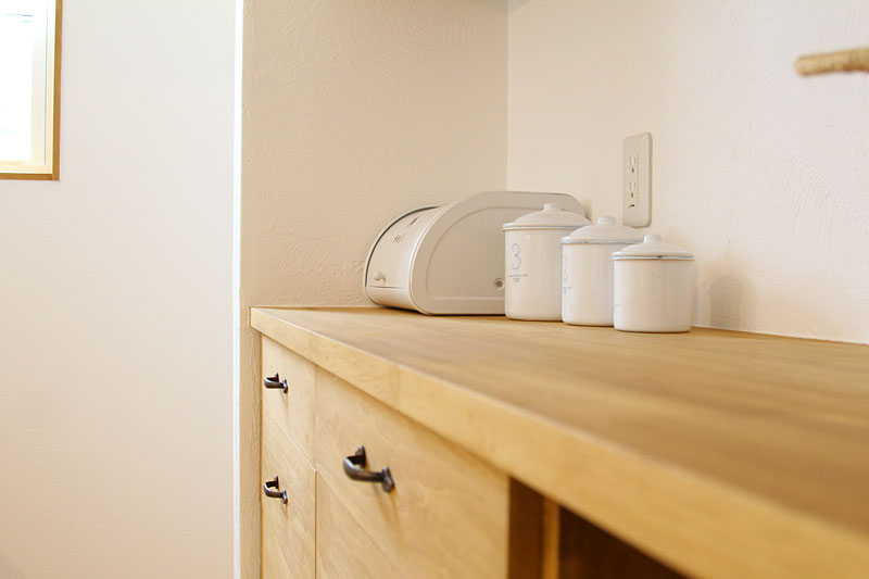 登り棒と雲梯のある家