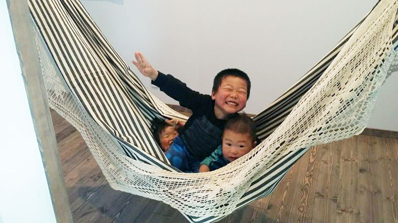 料理を楽しむ！木製キッチンのある家