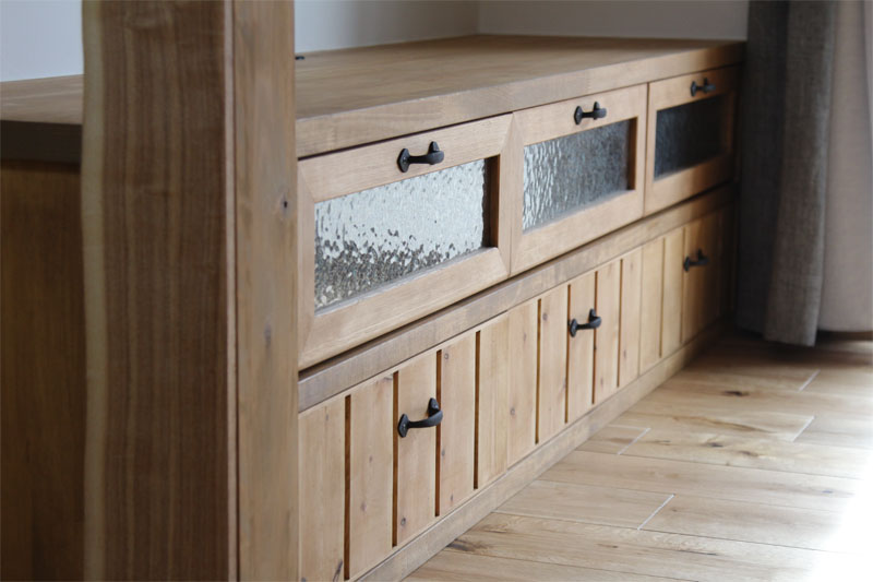 料理を楽しむ！木製キッチンのある家