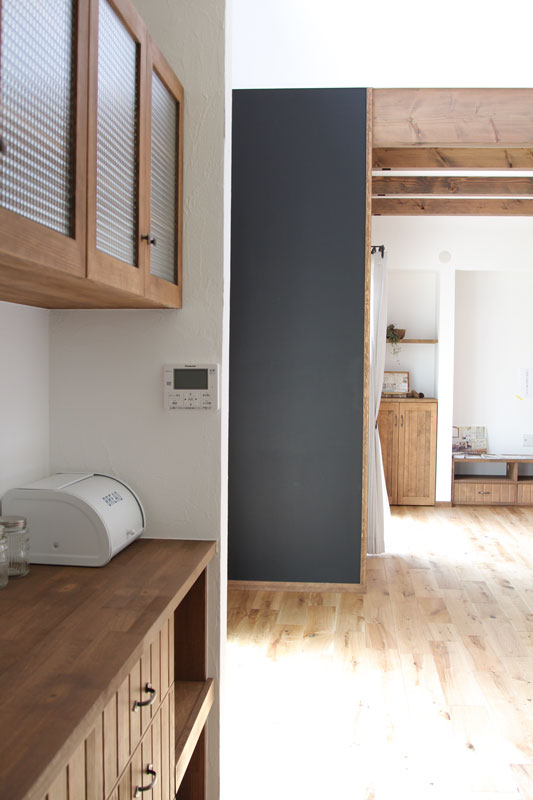 バイクガレージのある家