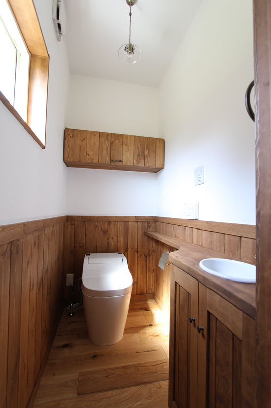 バイクガレージのある家