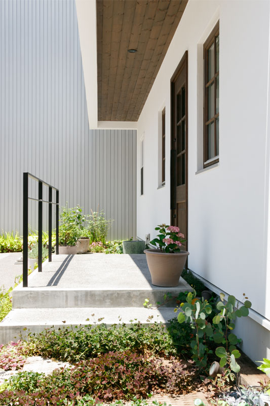 カフェを営みながら緩やかに暮らす家