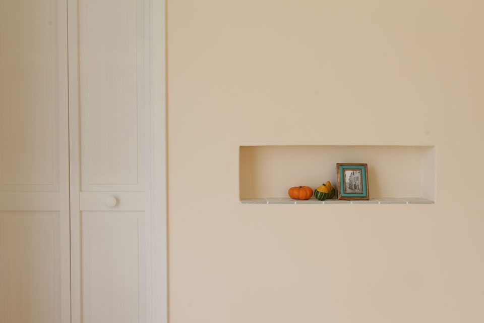 ナチュラル雑貨がよく似合う白い平屋