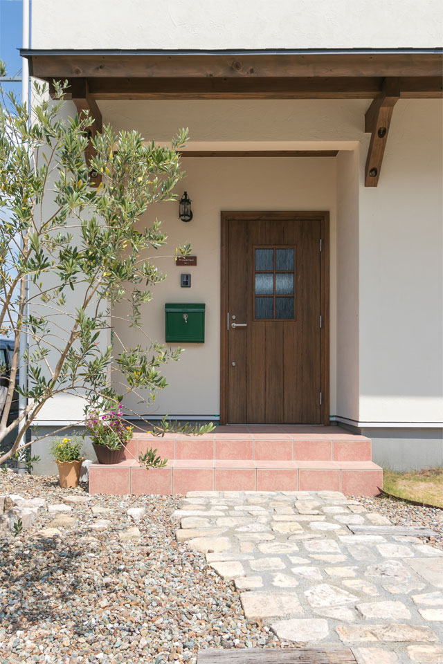 うんていとボルダリングのある家