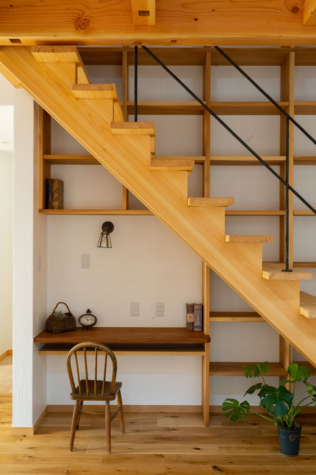 憧れの本棚のある家