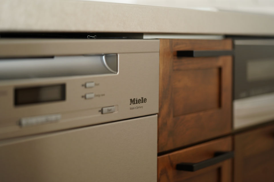 すべり台のある家