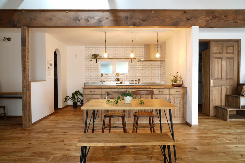 すべり台のある家