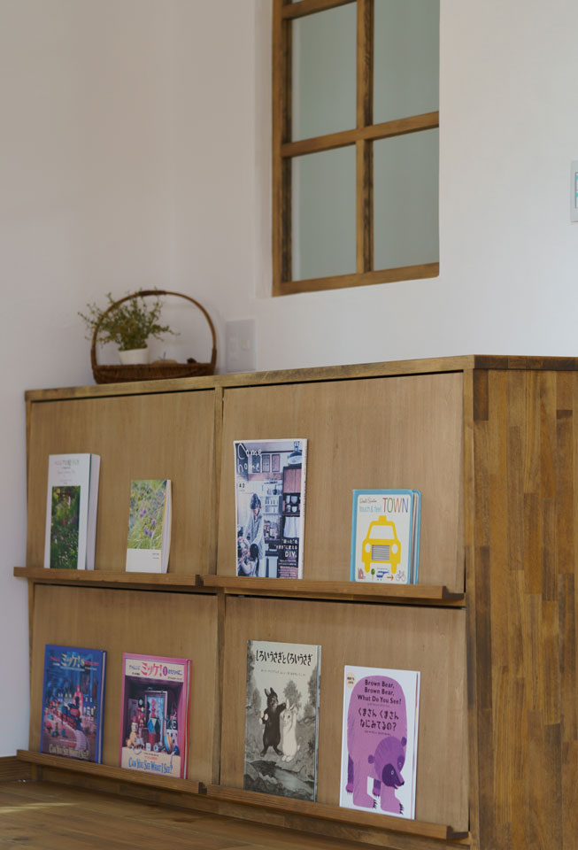 どんぐり屋根のある家