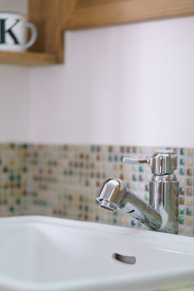 どんぐり屋根のある家