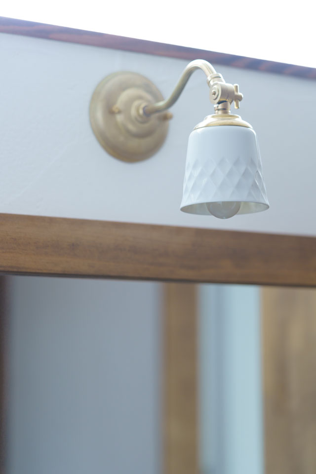 どんぐり屋根のある家