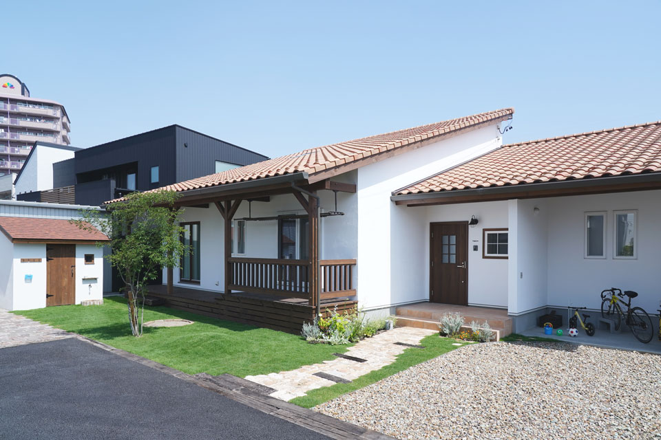 勾配天井の大空間LDKの家