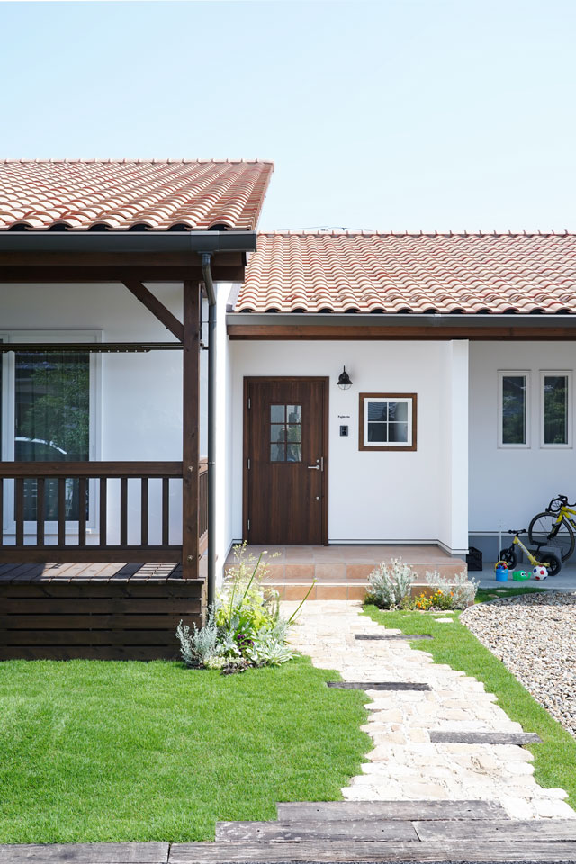 勾配天井の大空間LDKの家