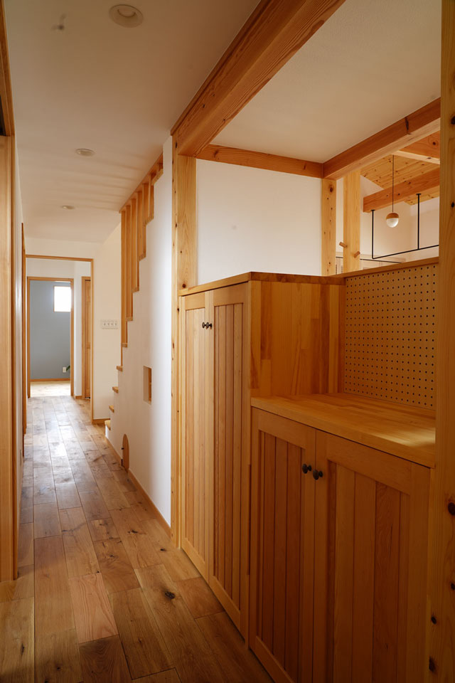 勾配天井の大空間LDKの家