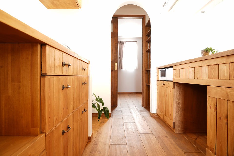 DIYとアンティークを愉しむ家