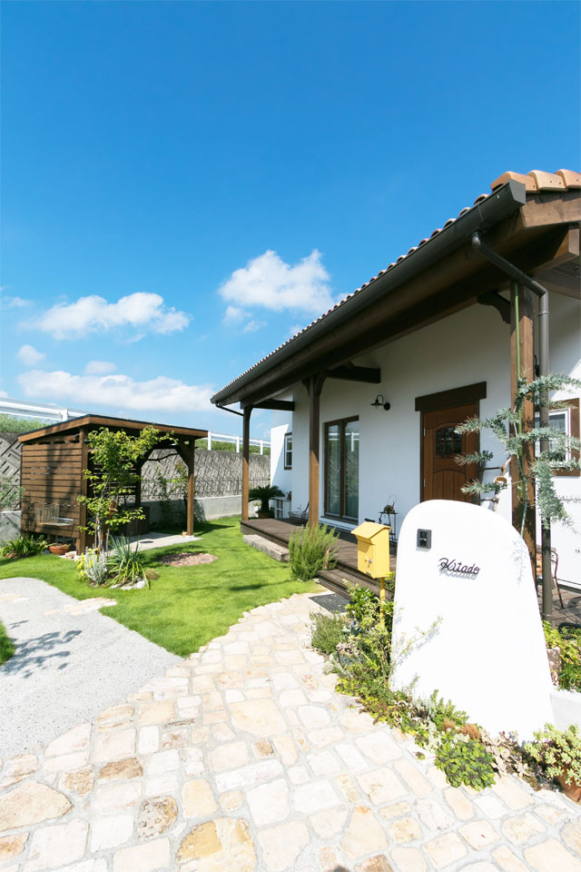 DIYとアンティークを愉しむ家