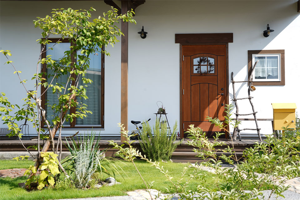 DIYとアンティークを愉しむ家