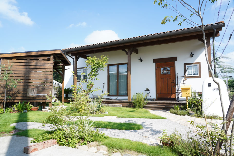 DIYとアンティークを愉しむ家