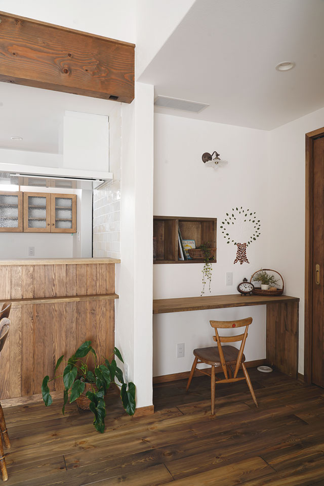 中二階のある遊び心たっぷりの家