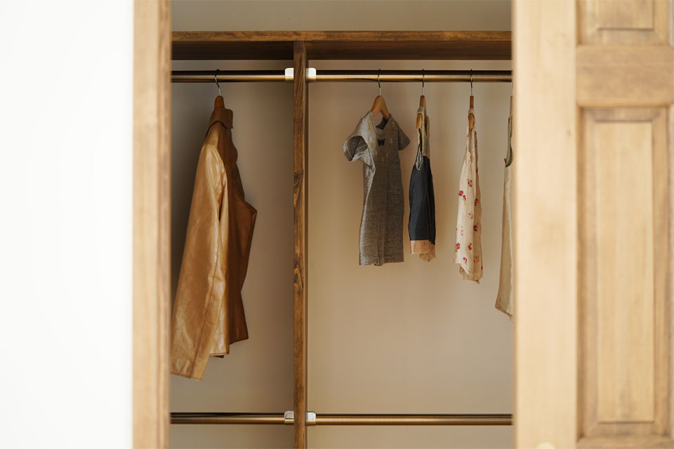 2つの吹抜けのある家