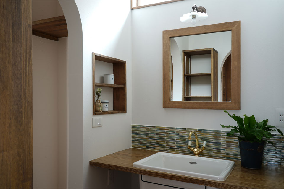 サロンルームのある家