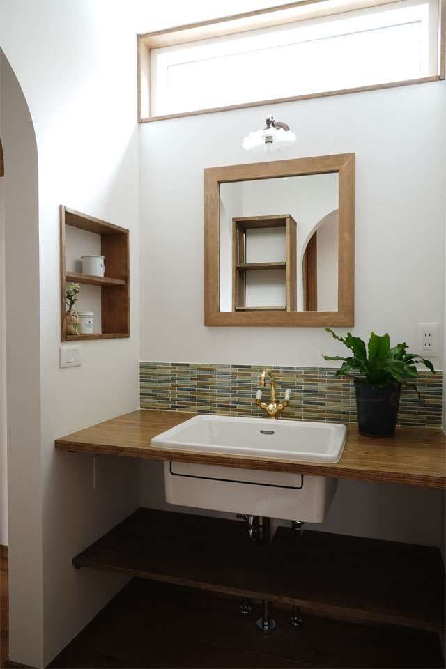 サロンルームのある家