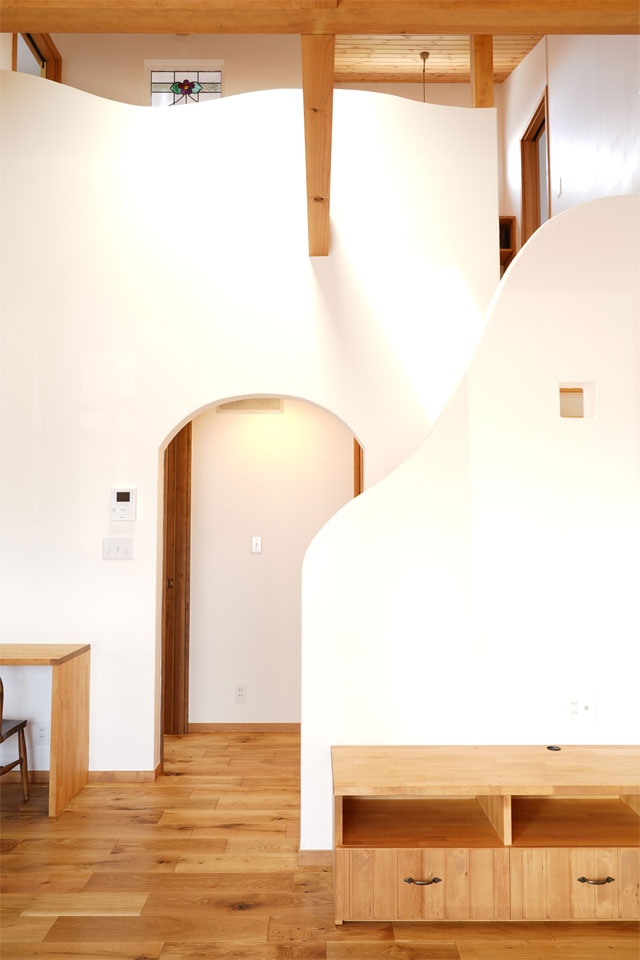 暮らしを楽しむ30坪の片流れ屋根の家