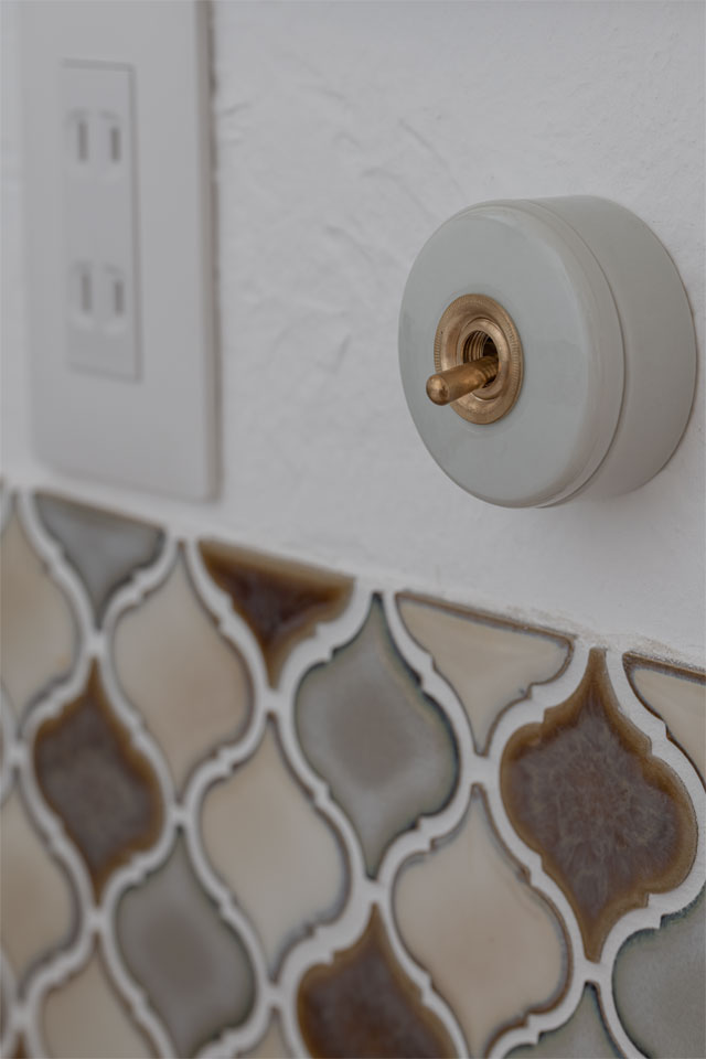 スウェーデン製木製窓の似合う家