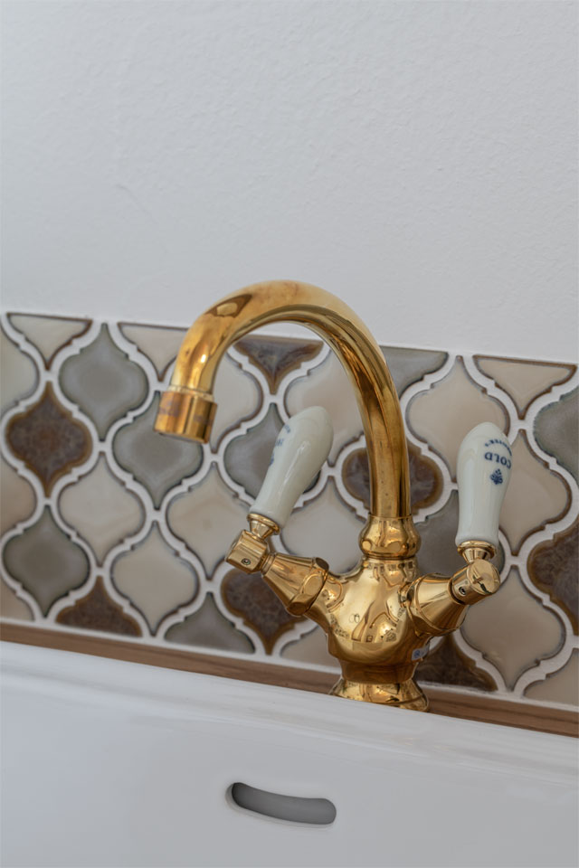 スウェーデン製木製窓の似合う家