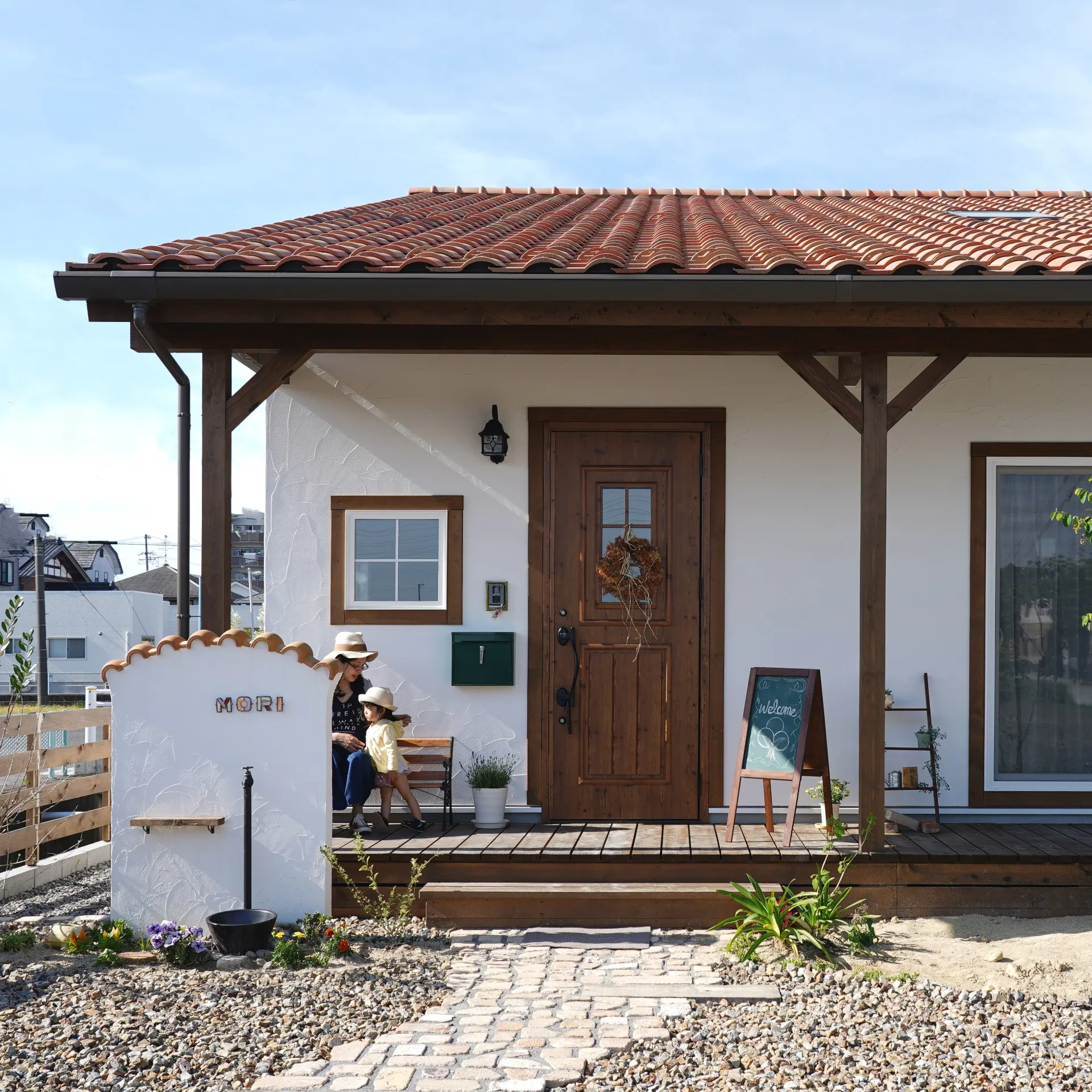 中二階のある遊び心たっぷりの家