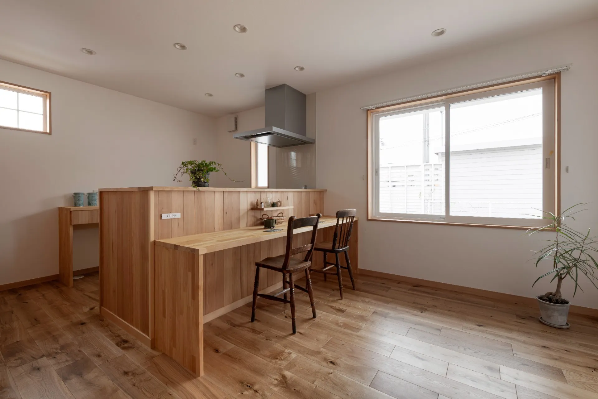 二世帯で暮らす平屋