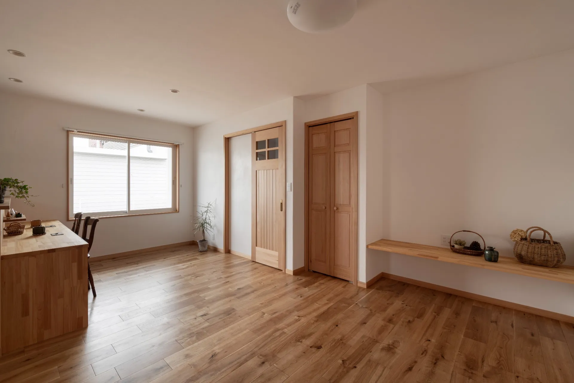 二世帯で暮らす平屋