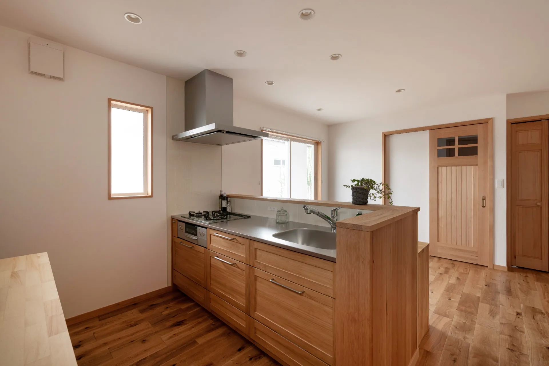 二世帯で暮らす平屋