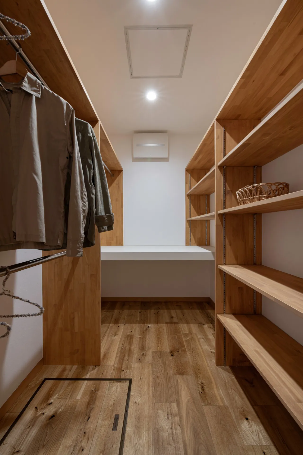 二世帯で暮らす平屋